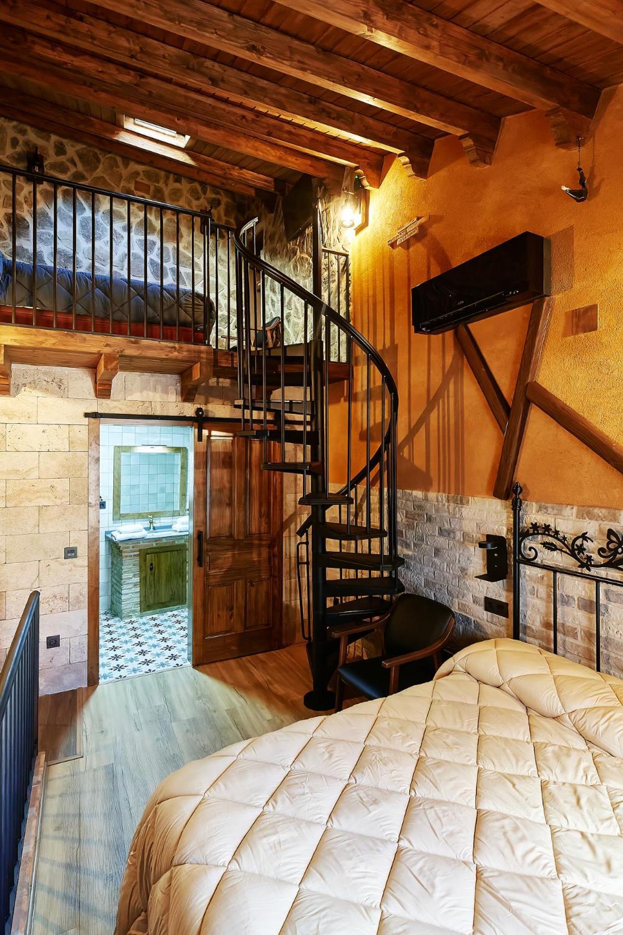 Apartamento Divino Morales Plasencia Esterno foto